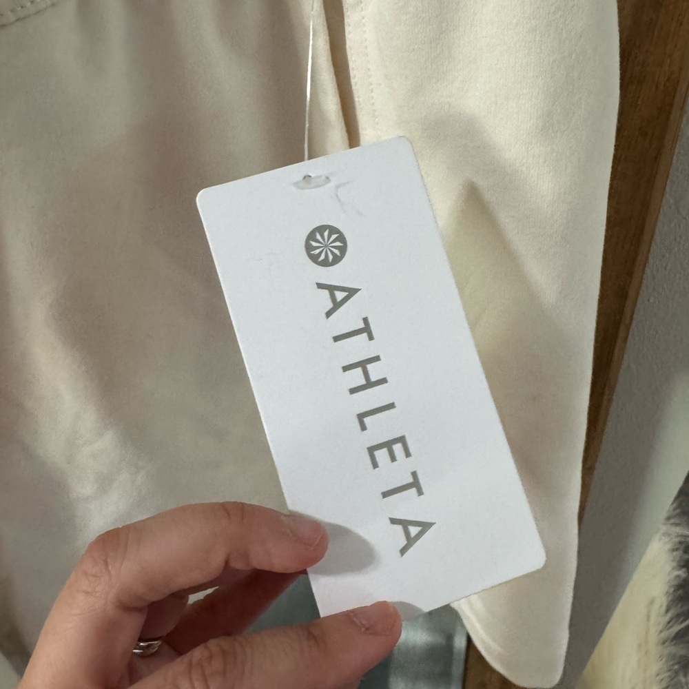 BNWT ATHLETA RETROTERRY HIGH RISE SHORT- CREAM - Picture 6 of 7